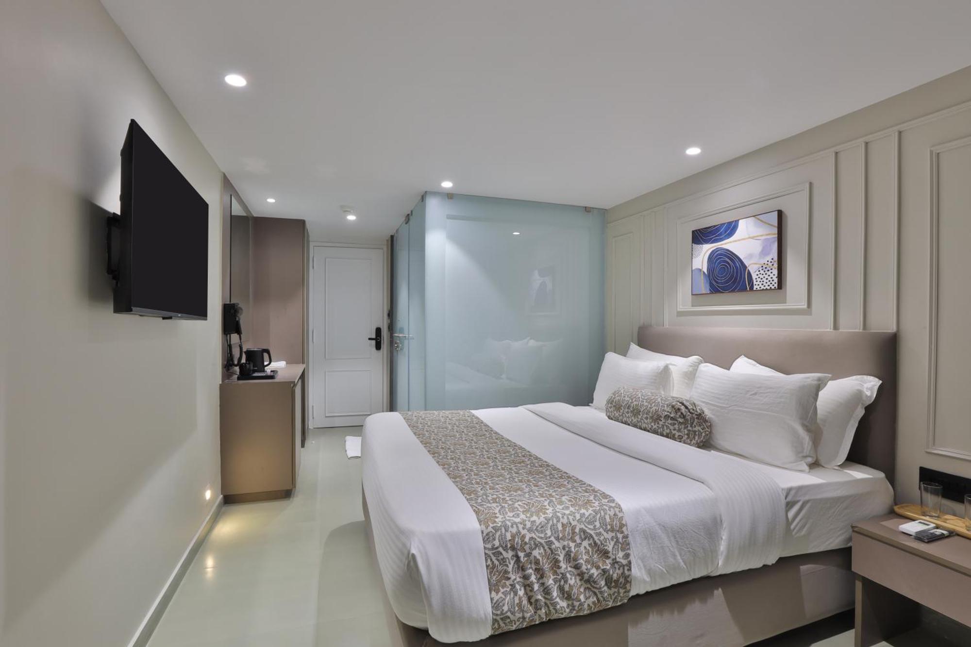 Hotel The Grand Suites Ahmedabad Eksteriør bilde
