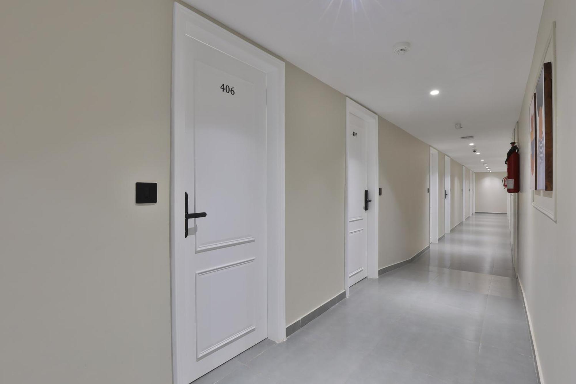 Hotel The Grand Suites Ahmedabad Eksteriør bilde